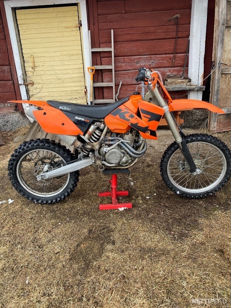 KTM 525