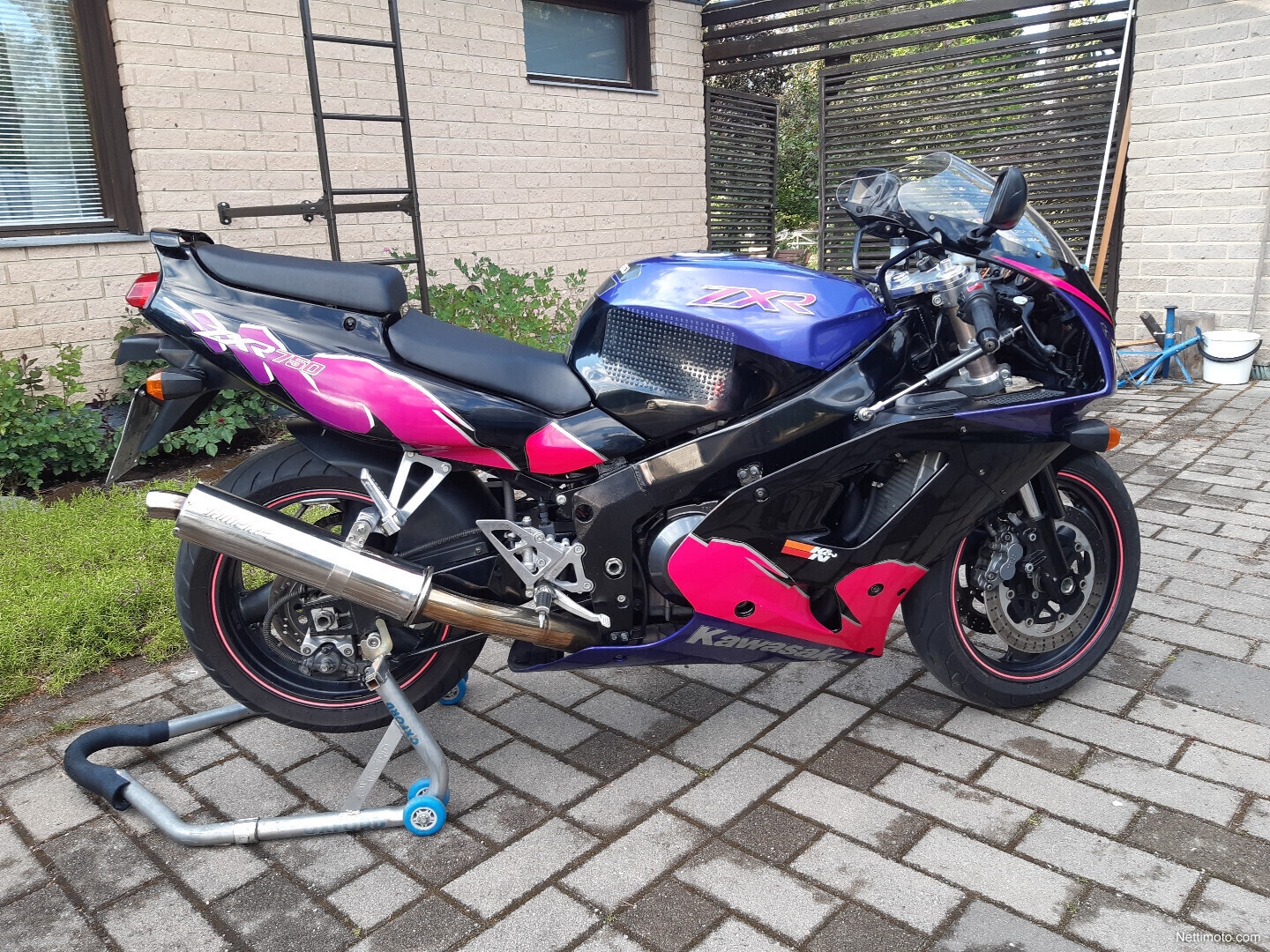 Kawasaki ZXR