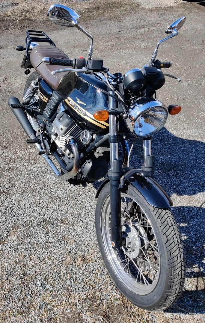 Moto Guzzi V7