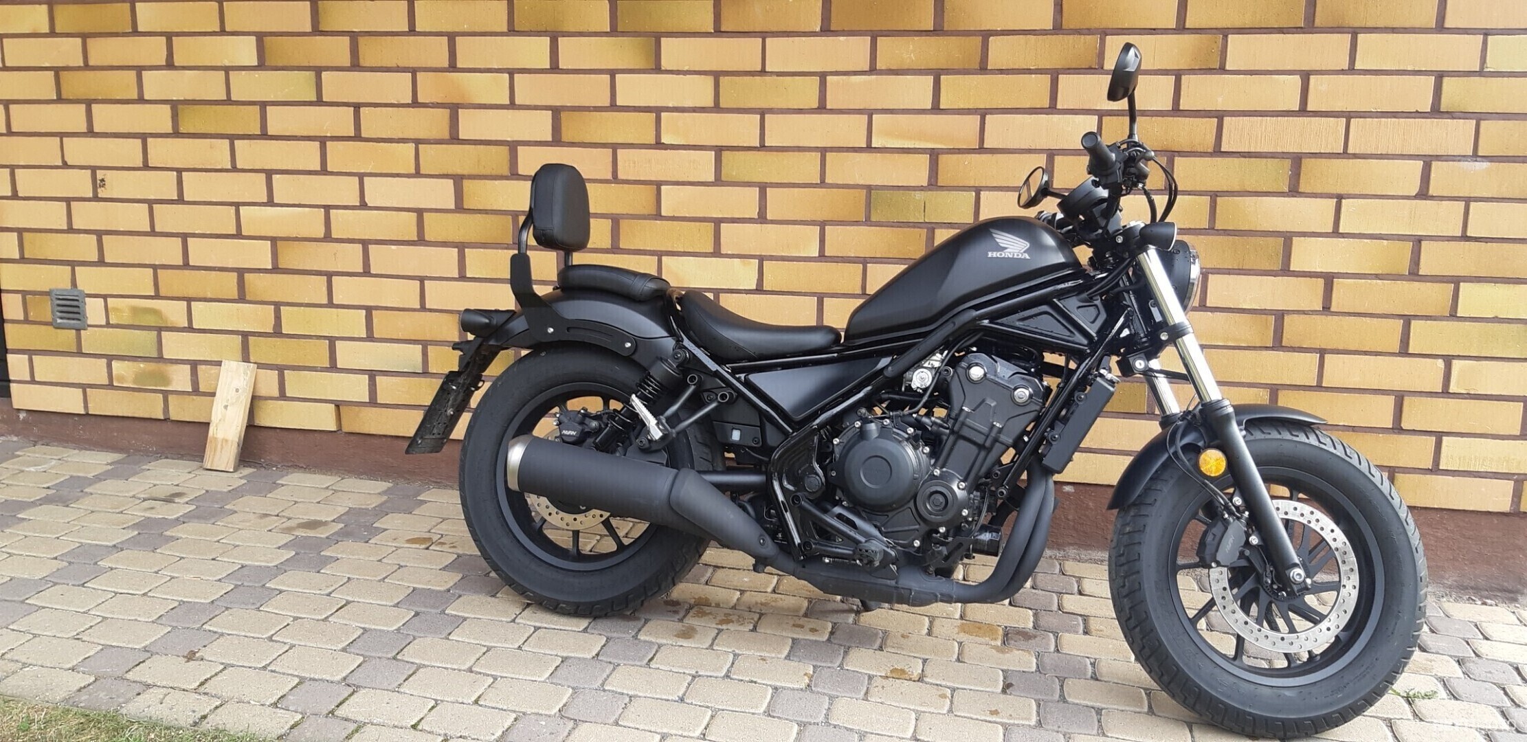 Honda Rebel