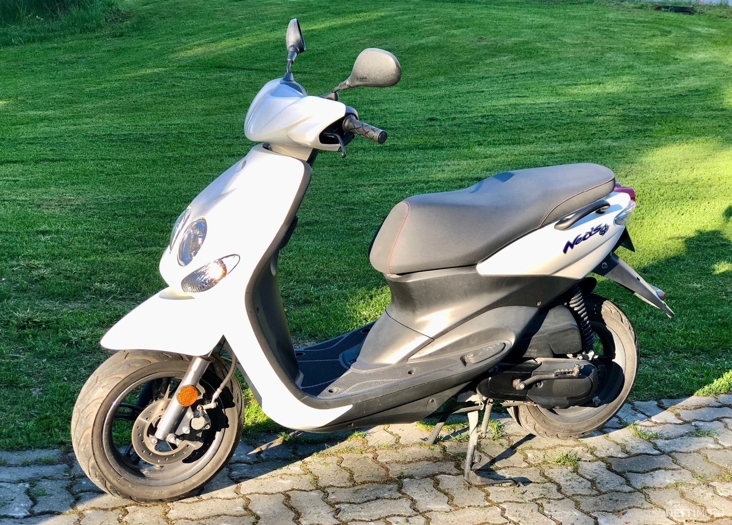 Yamaha Neos
