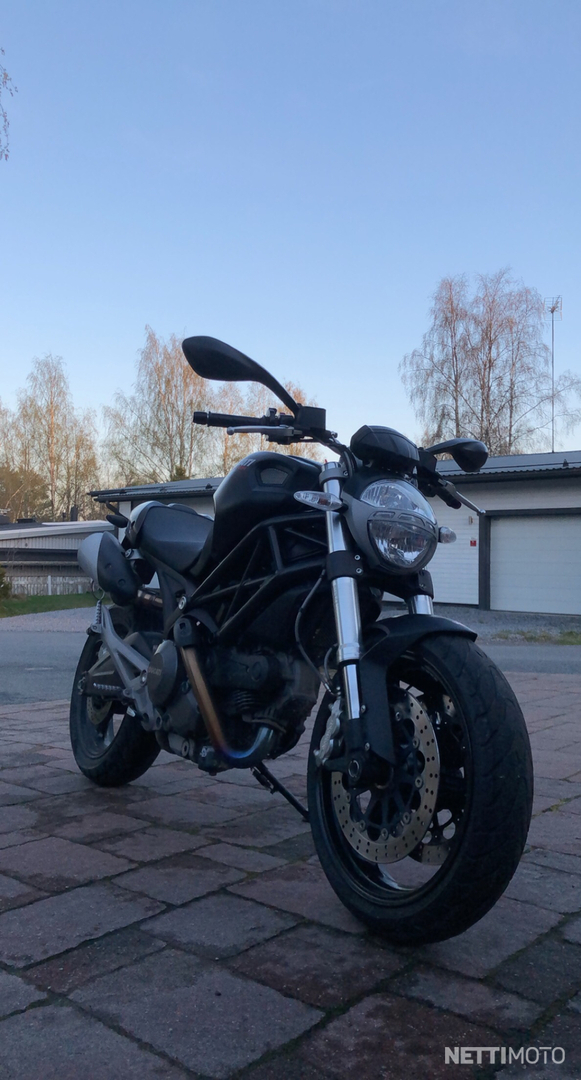 Ducati Monster