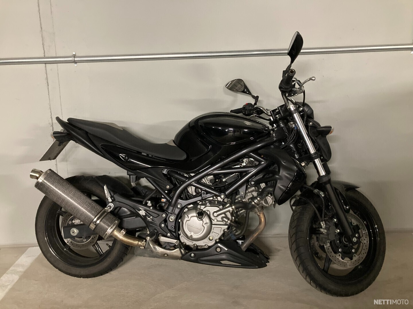Suzuki SFV 650 Gladius