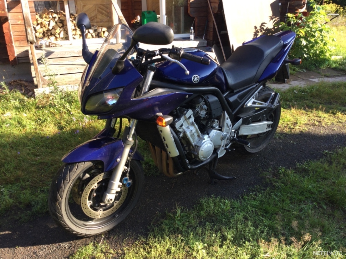 Yamaha FZS