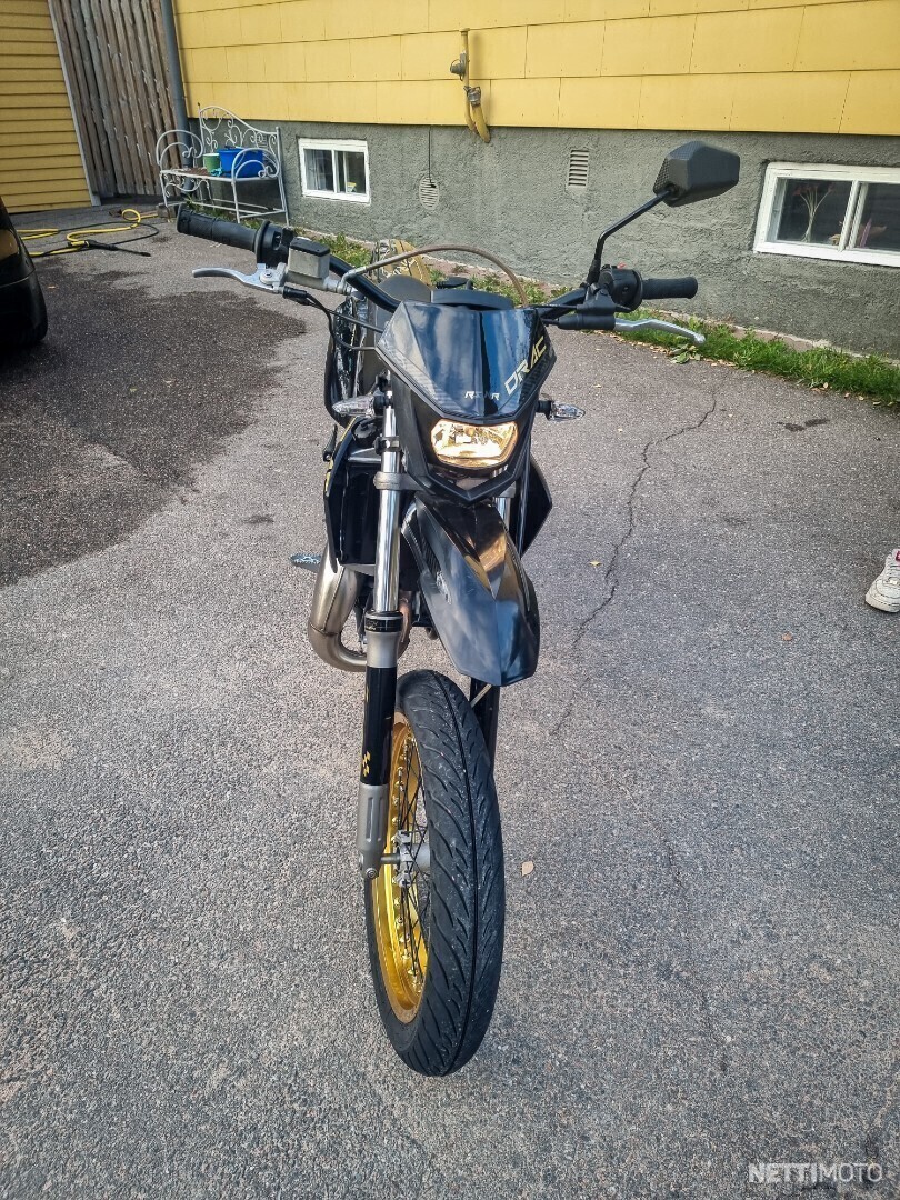 Drac Supermoto