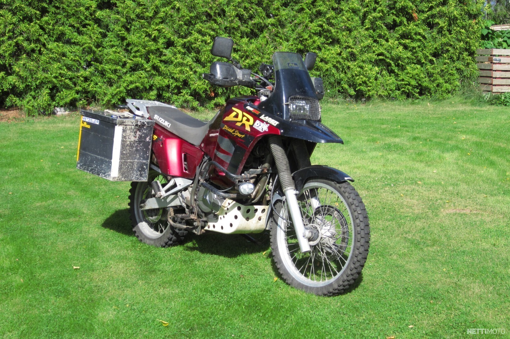 Suzuki DR