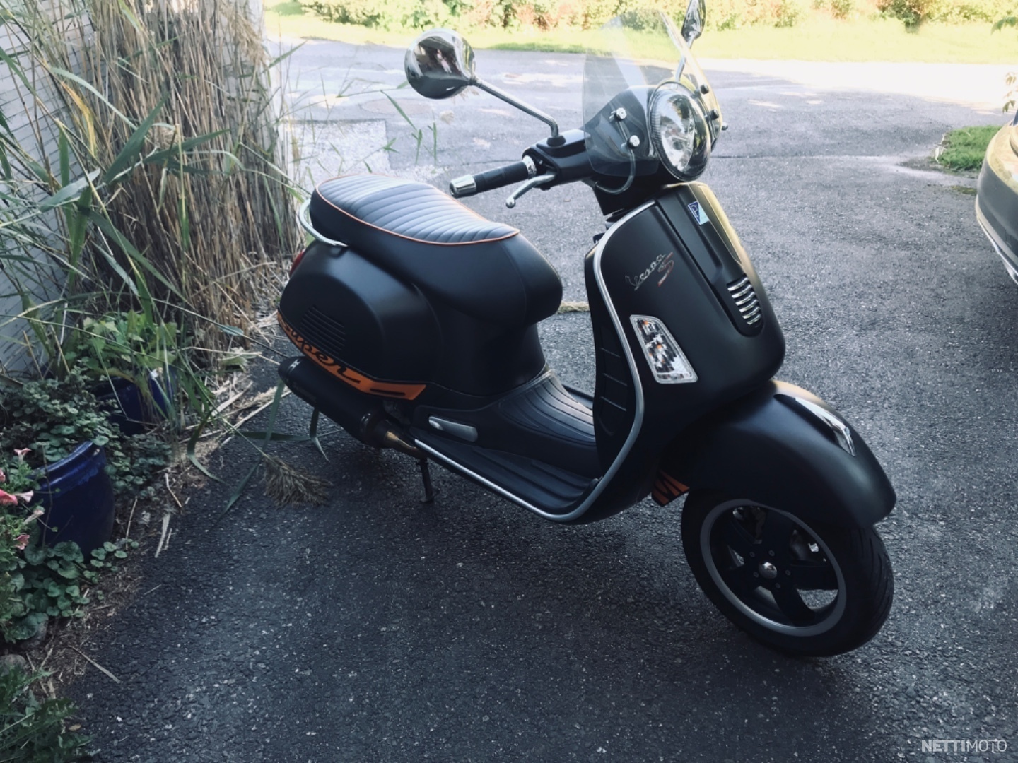 Vespa GTS