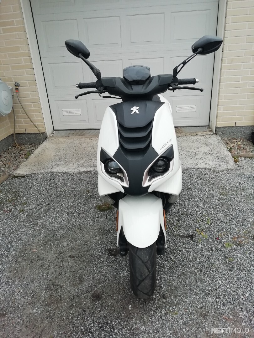 Peugeot Speedfight 4