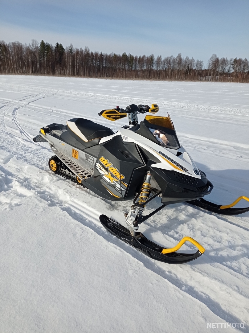 Ski-Doo MX Z