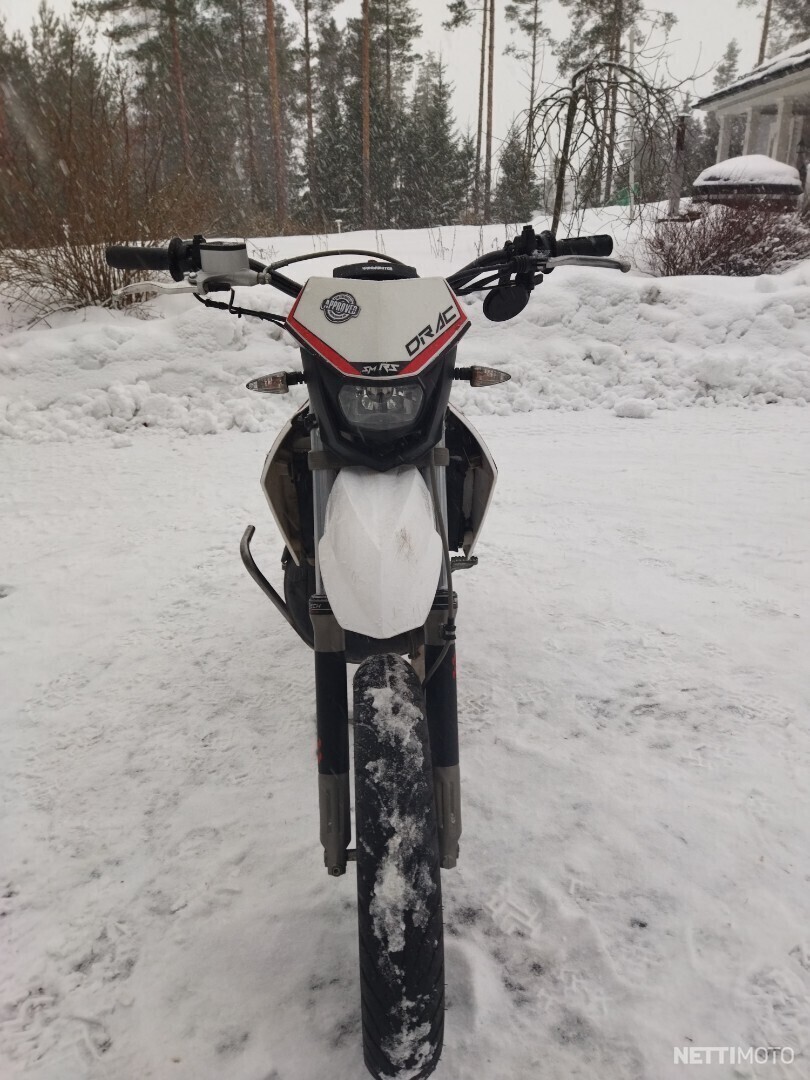 Drac Supermoto