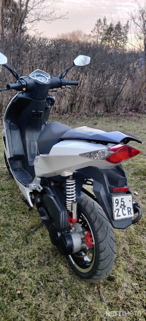 Peugeot Speedfight 3