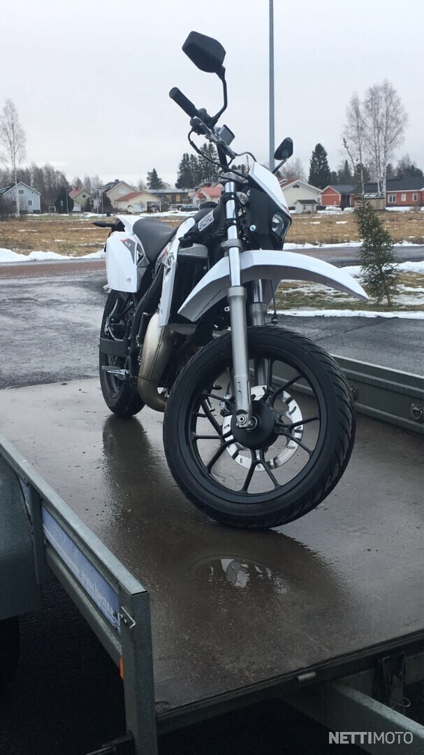 Drac Supermoto