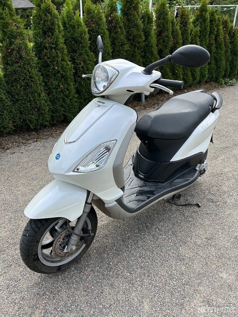 Piaggio Fly