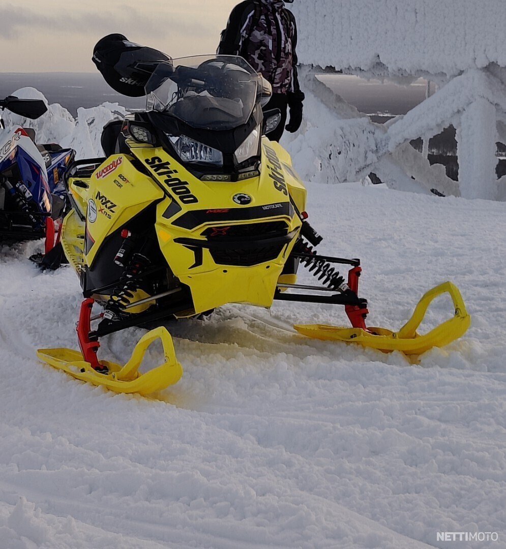 Ski-Doo MX Z