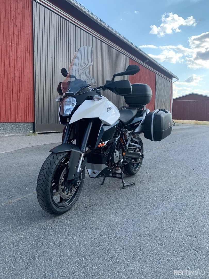 KTM 990