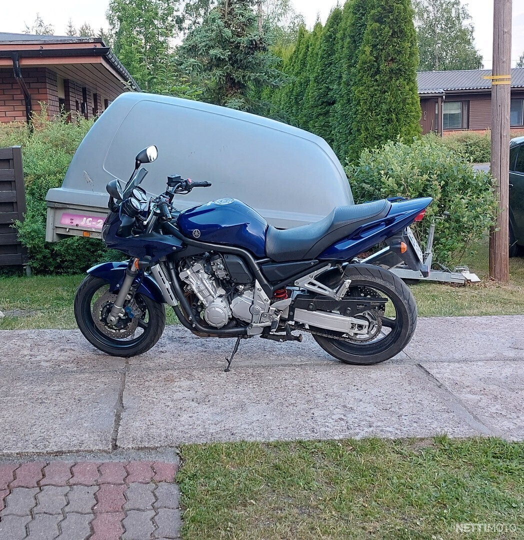 Yamaha FZS
