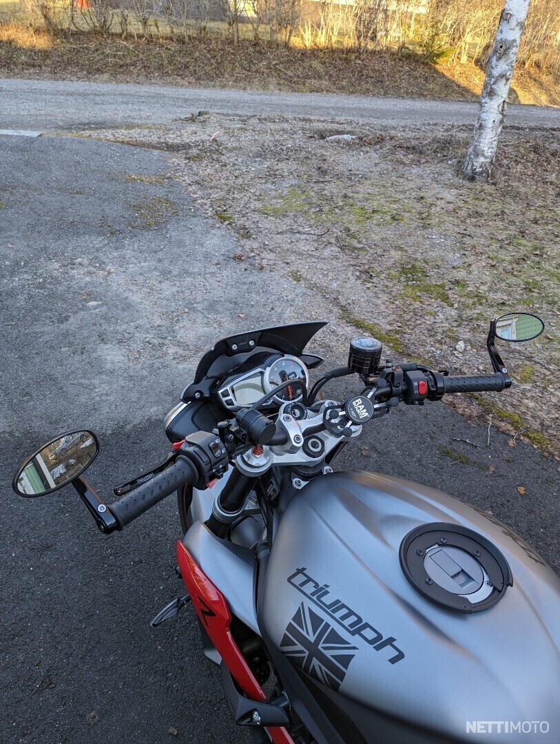 Triumph Street Triple