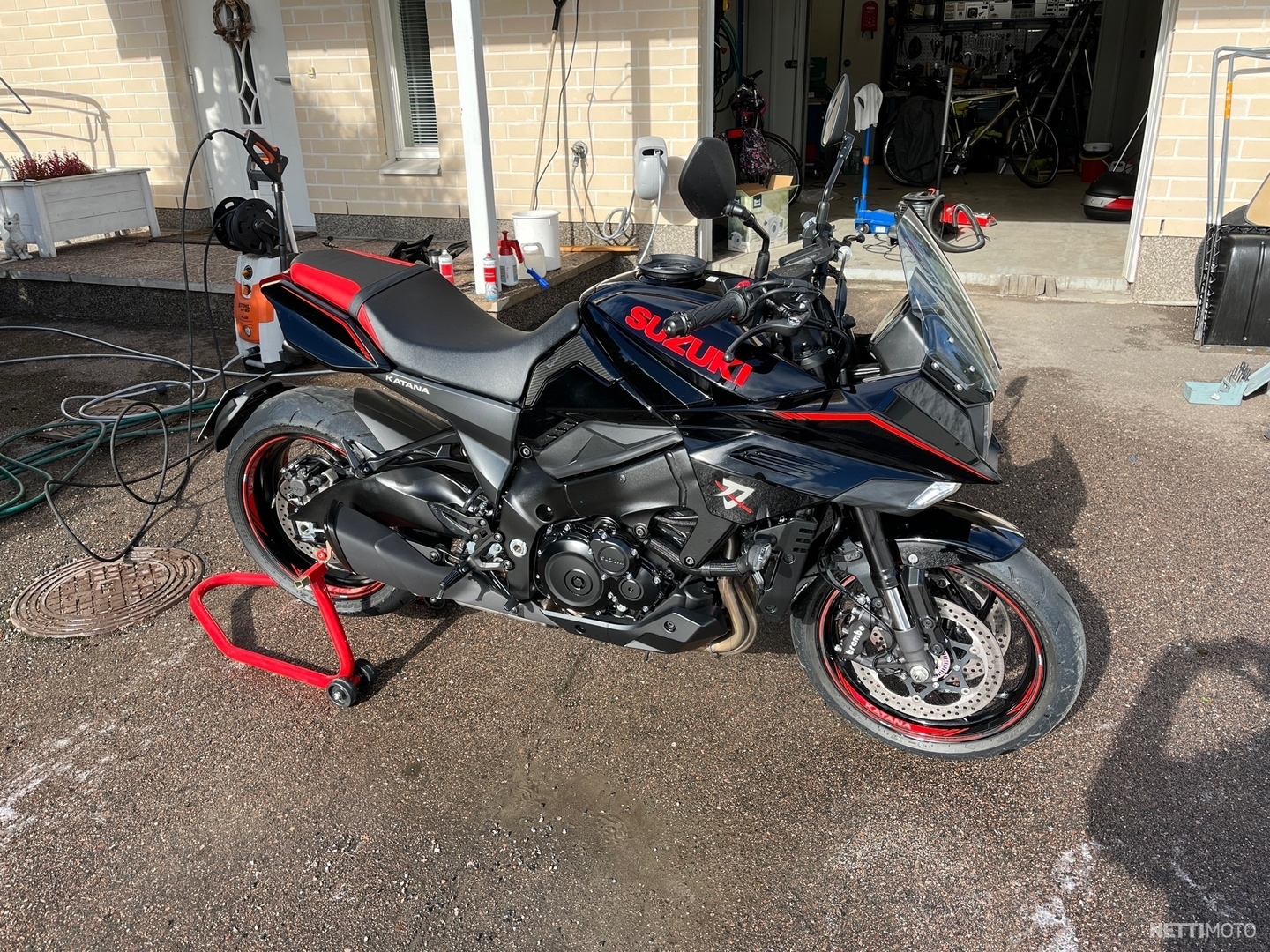 Suzuki GSX-S