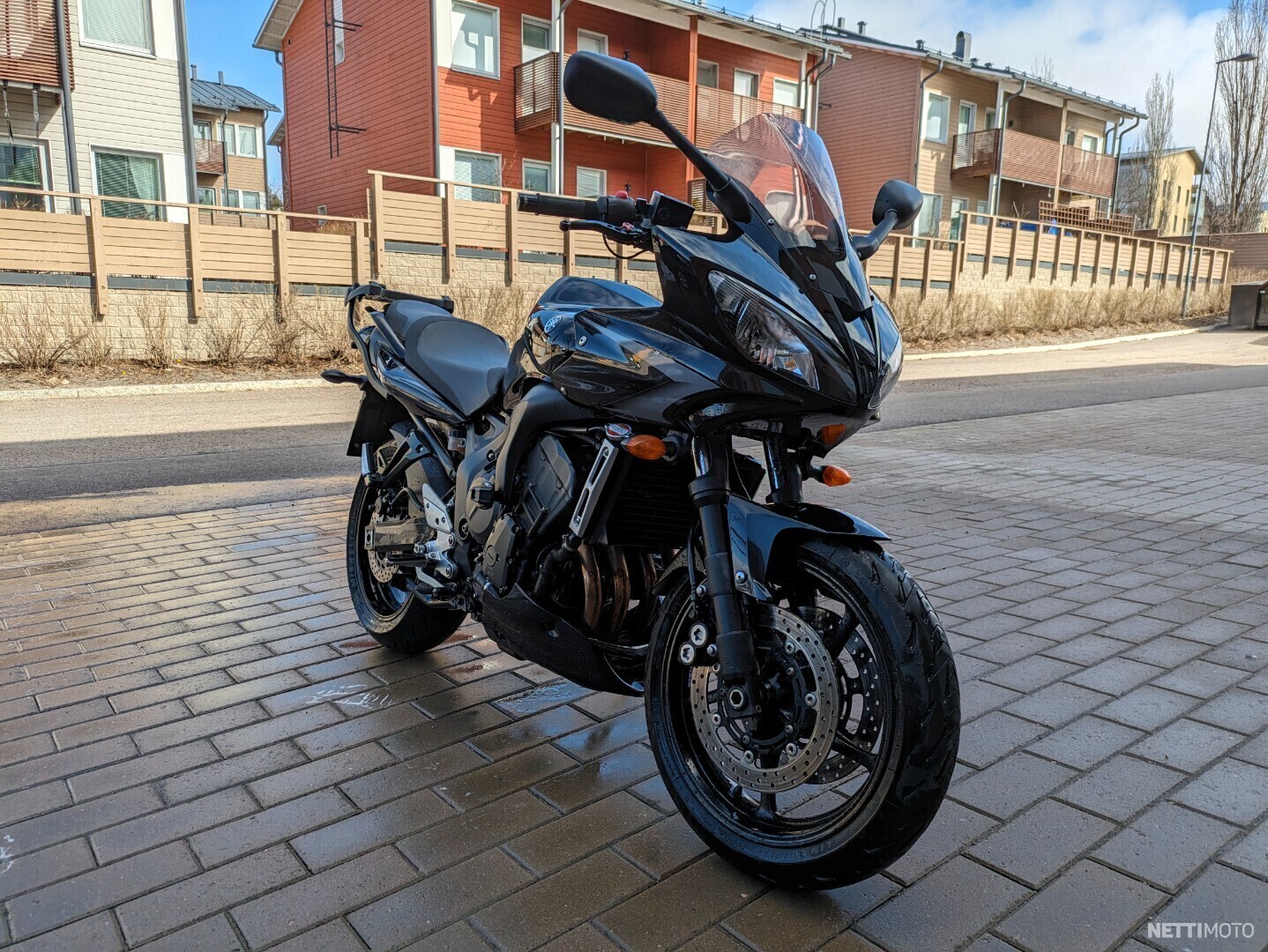 Yamaha FZ6-S