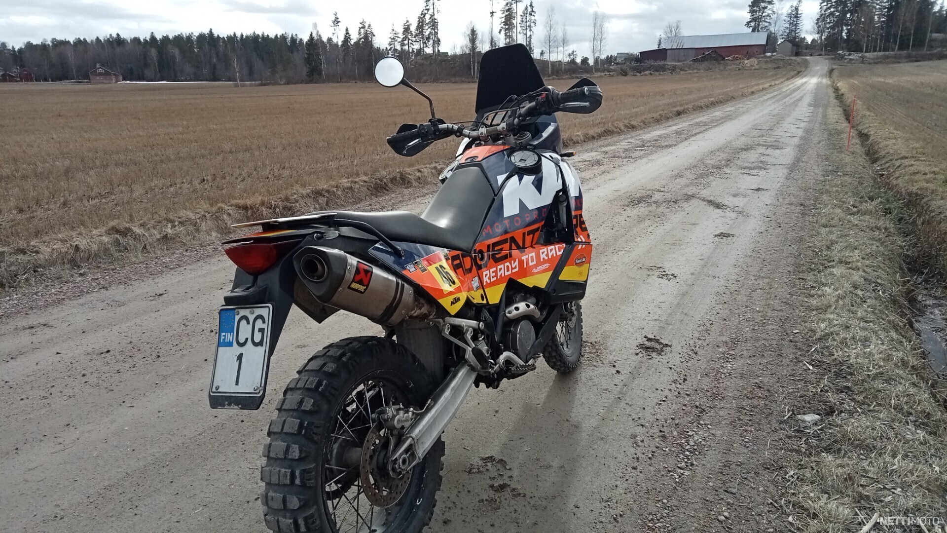 KTM 950