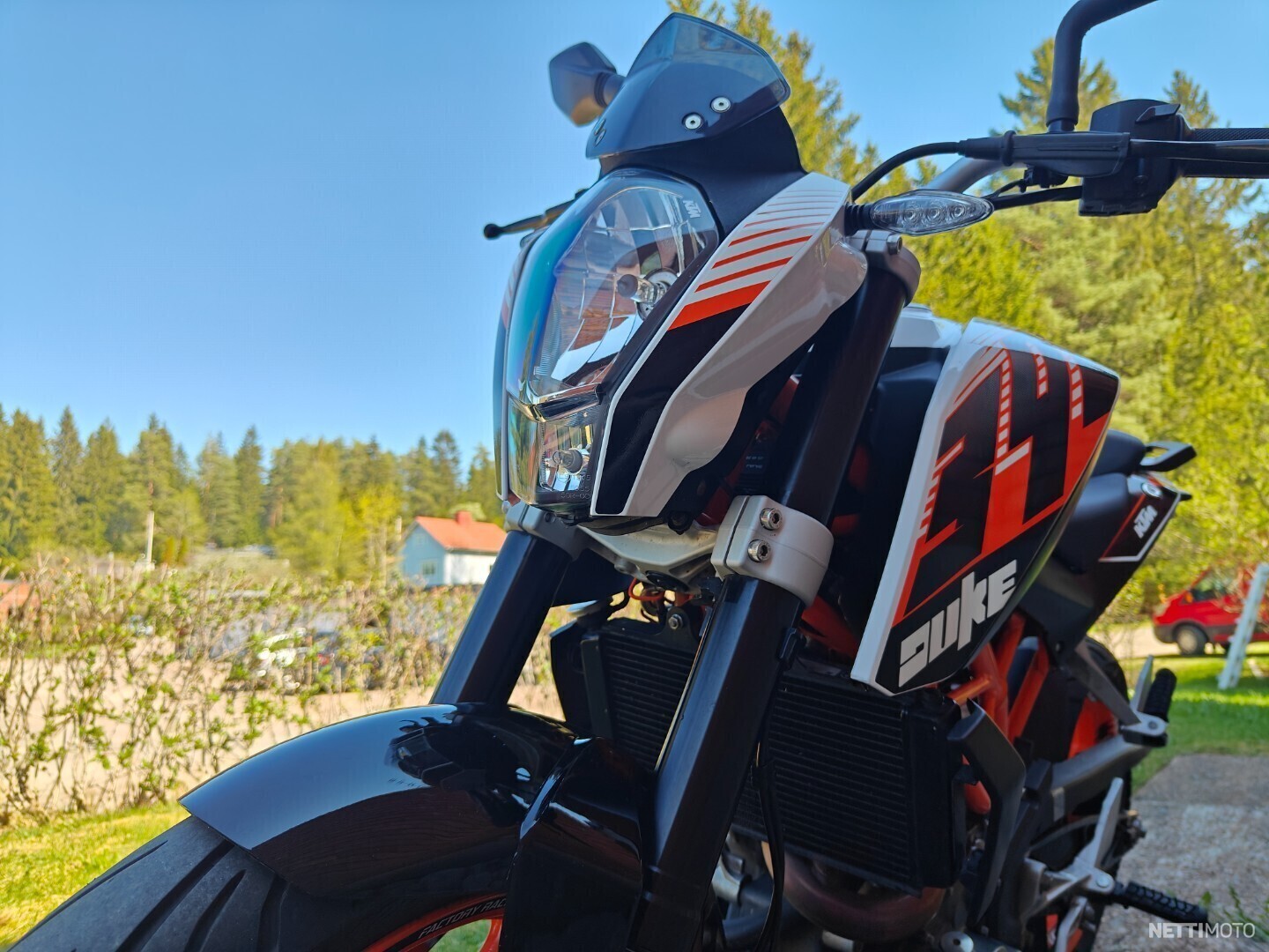KTM 390