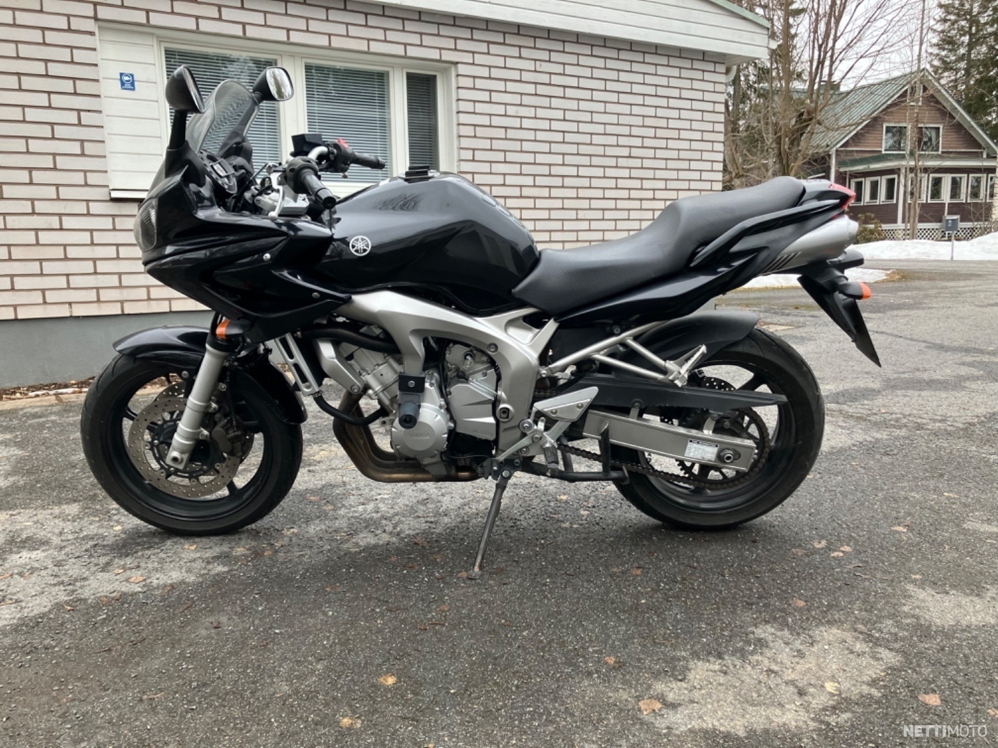 Yamaha FZ6-S