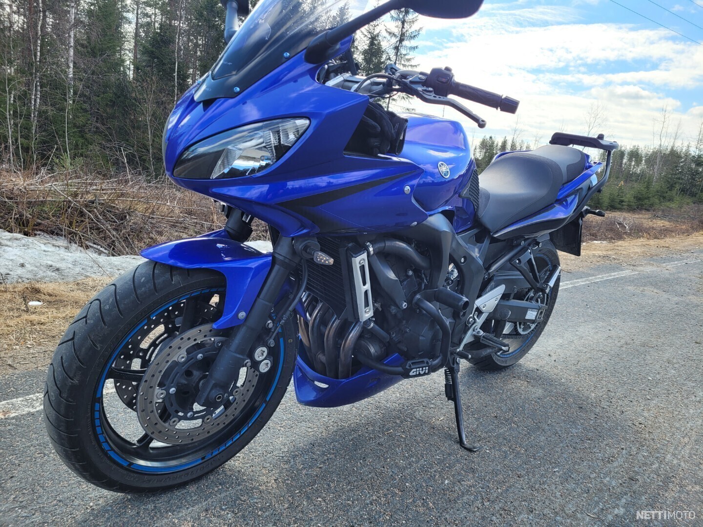 Yamaha FZ6-S