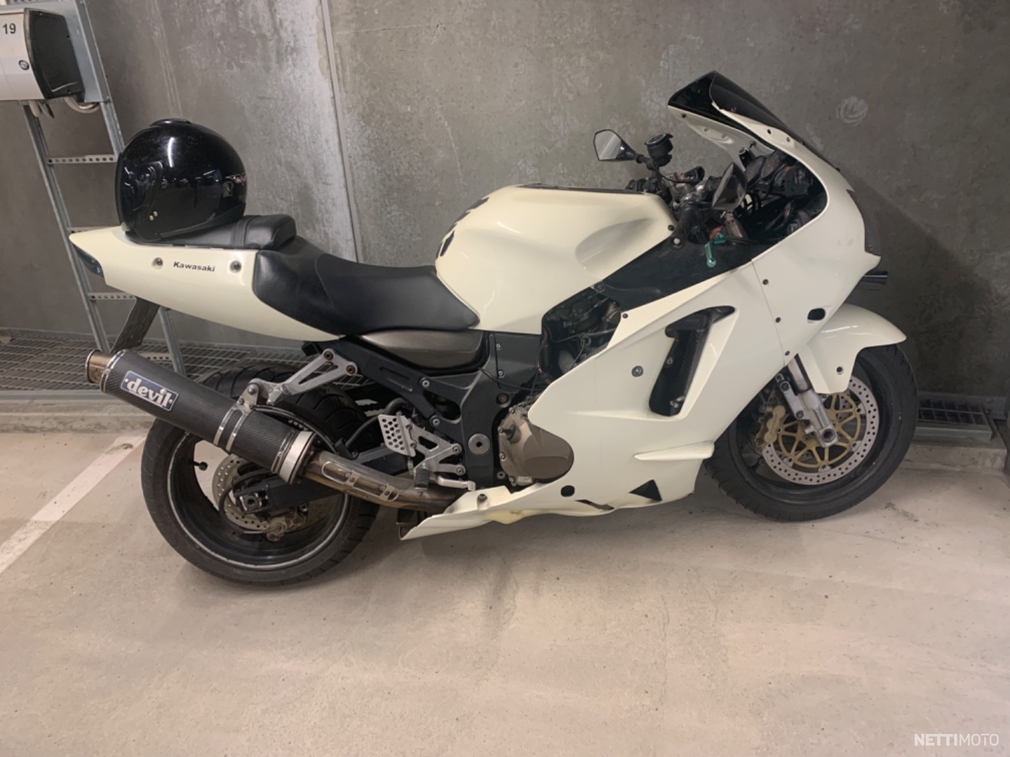 Kawasaki ZX-12R