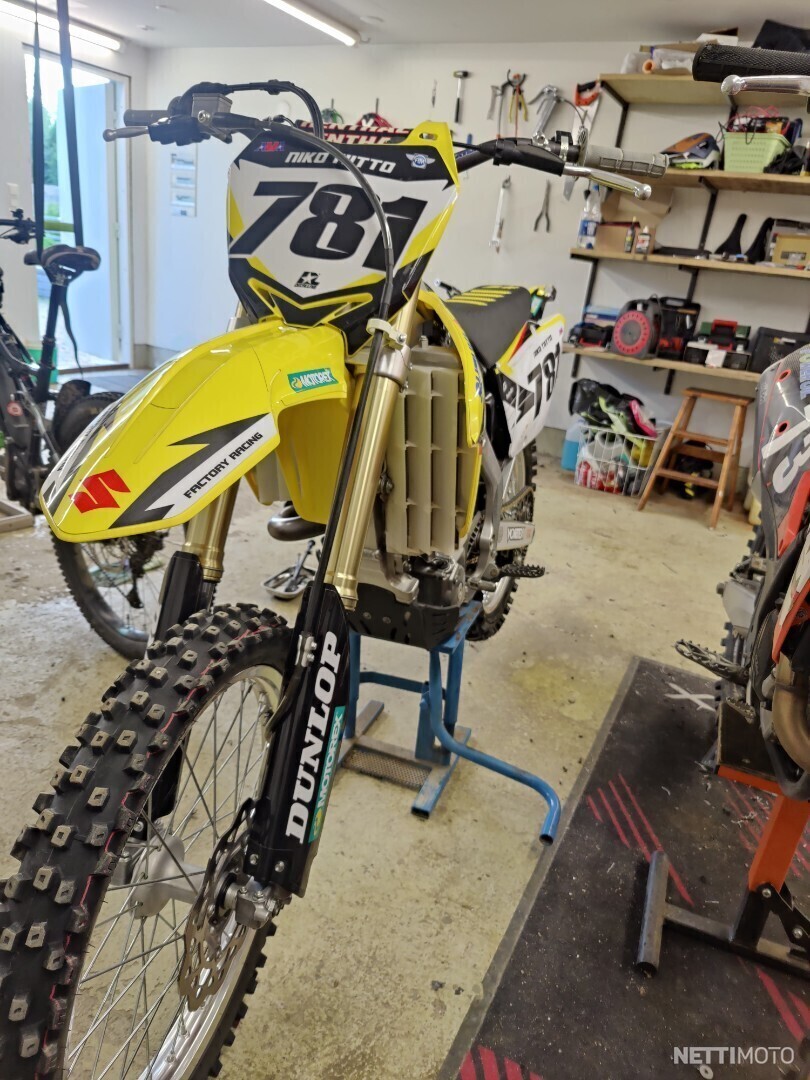 Suzuki RM-Z