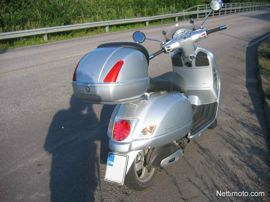 Vespa Granturismo