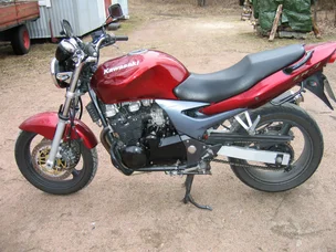 Kawasaki ZR-7