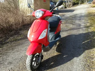 Piaggio Fly