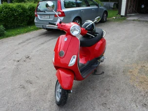 Vespa LX