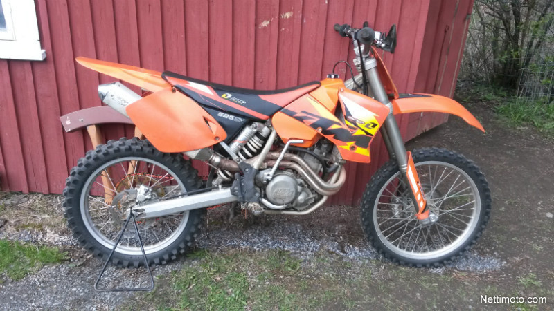 KTM 525