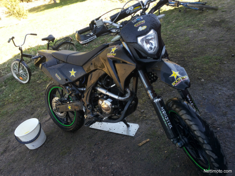 Helkama Supermoto1