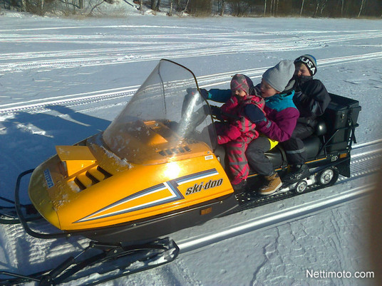 Ski-Doo Safari
