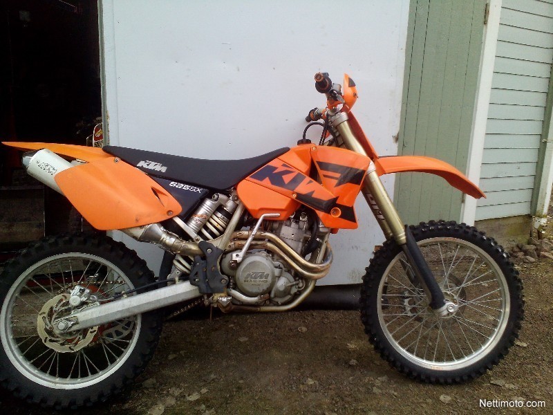 KTM 525