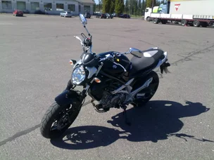 Suzuki SFV 650 Gladius