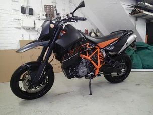 KTM 950